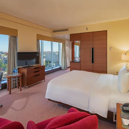 Hilton 4* ワルシャワ