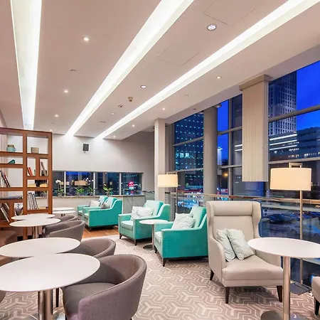 ホテル Hilton 4*