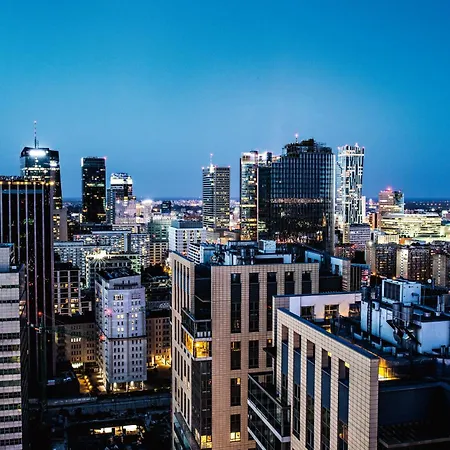 ホテル Hilton 4*