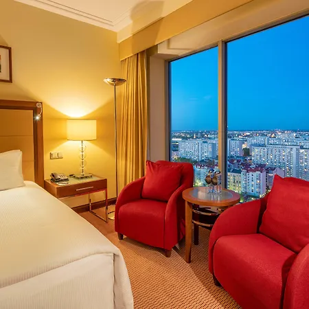 Hilton 4* وارسو