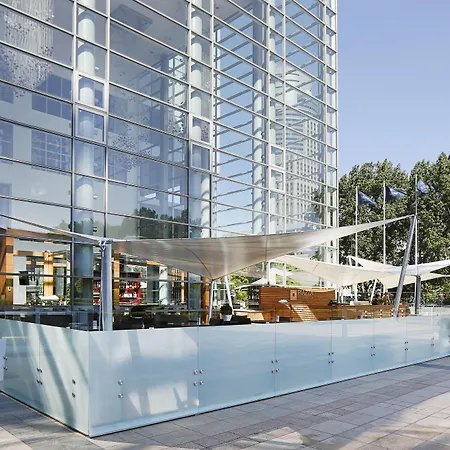 Hilton Hotel 4*