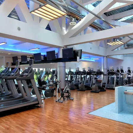 Hilton Otel 4*