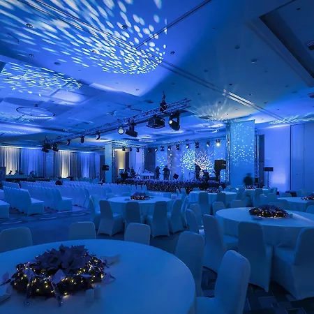 Hilton 4* Warsaw